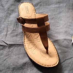 NEW Born wedge sandals